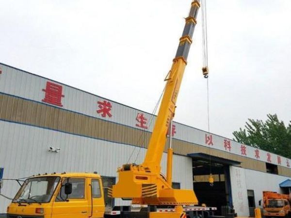 吉首市吊车公司_吊车出租的安全装置及知识